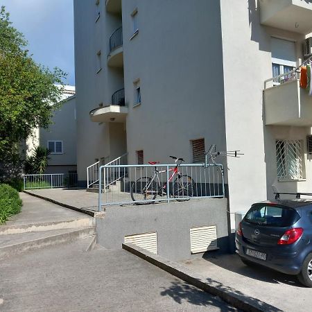 "Idea" Room With Free Parking Split Exterior photo